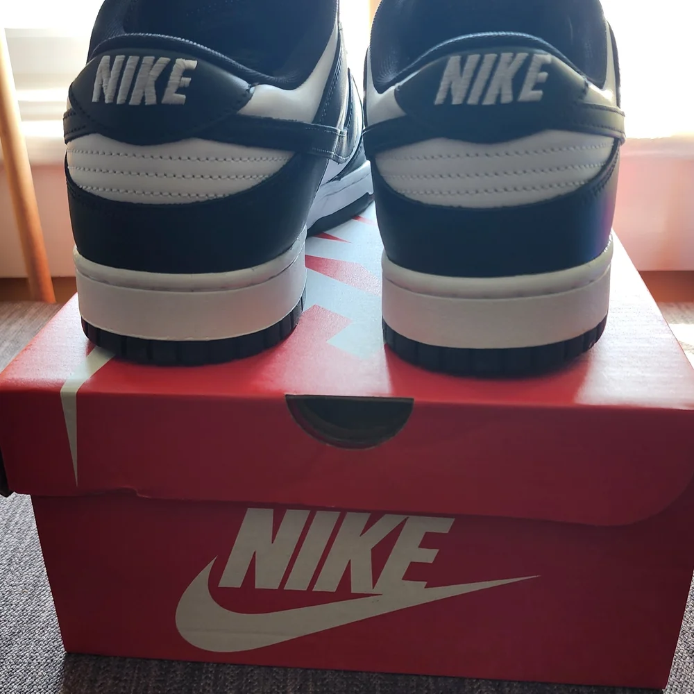 🆕 Nike Men's Retro Dunk Low Black And White Panda 🐼 Sneakers - Picture 13 of 15